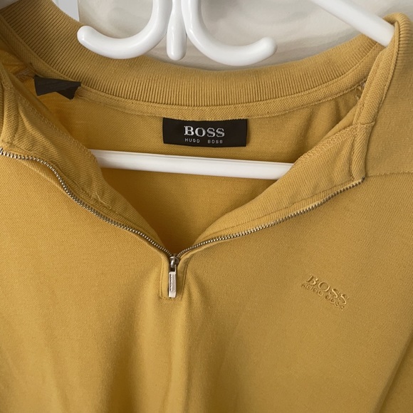 Hugo Boss Polo Size XL - Picture 4 of 5